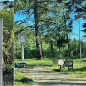 Borsano, nell’area verde vicino al cimitero riecco la targa per don Ferdinando Borsano, nell’area verde vicino al cimitero riecco la targa per don Ferdinando