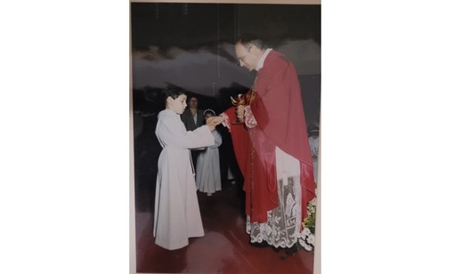 La bellissima foto di don Alessio con don Giovanni