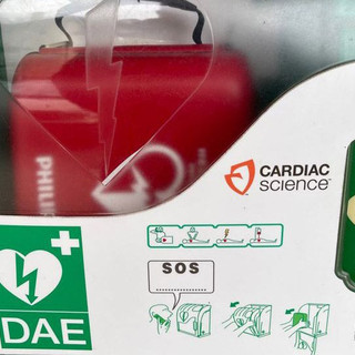 Sanità, Regione Lombardia potenzia la rete dei defibrillatori sul territorio e aggiorna le linee guida. Circa 23.000 quelli di pubblico accesso Sanità, Regione Lombardia potenzia la rete dei defibrillatori sul territorio e aggiorna le linee guida. Circa 23.000 quelli di pubblico accesso