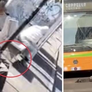 A sinistra: l'uomo che urina seduto sulla panchina in via Casula. A destra: la persona a terra che blocca l'autobus in via Morosini