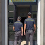 A sedici anni trovato con mezzo etto di hashish e bilancino: denunciato dalla Guardia di Finanza A sedici anni trovato con mezzo etto di hashish e bilancino: denunciato dalla Guardia di Finanza