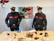 Trasformava portachiavi, accendini e bombolette in "dispenser" per la coca: arrestato dai carabinieri