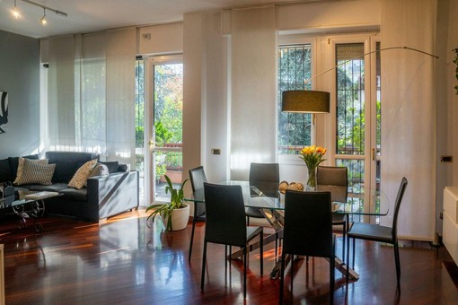 Svalutazione degli immobili datati: ecco gli interventi d'arredo strutturale che restituiscono valore alla casa Svalutazione degli immobili datati: ecco gli interventi d'arredo strutturale che restituiscono valore alla casa