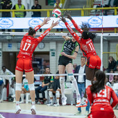 Eckl e Obossa sugli scudi nella vittoria della Uyba (Foto Lega Volley Femminile Serie A)
