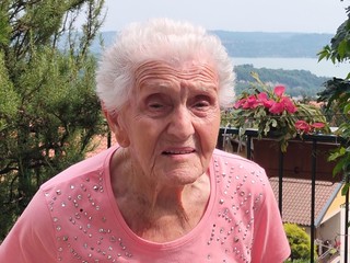 Nonna Ernesta Bianchi compie 104 anni