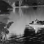 Del Grande mentre si nascondeva di notte sul lago di Monate a bordo di un pedalò Del Grande mentre si nascondeva di notte sul lago di Monate a bordo di un pedalò