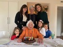 Elsa, mamma, nonna e bisnonna: qui con i suoi più grandi amori