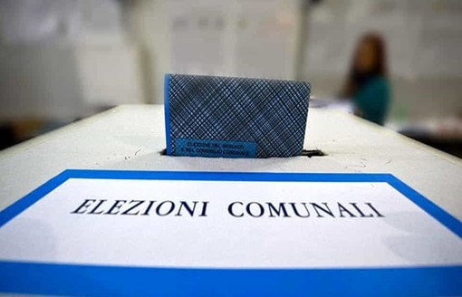 Elezioni, urne aperte fino alle 15. A Gorla Maggiore riparte la corsa contro il quorum