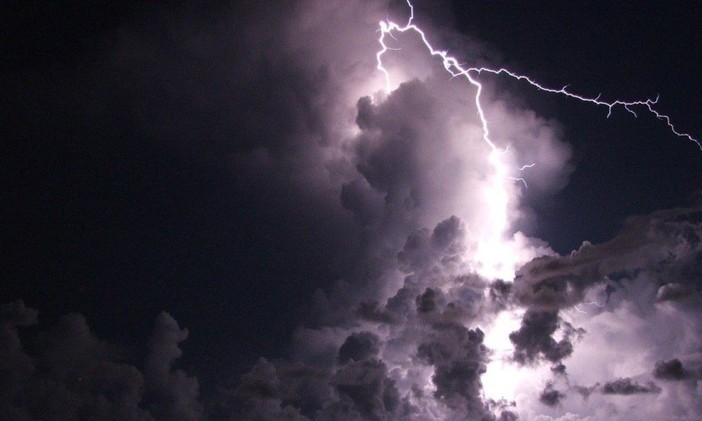 Un giorno di sole e caldo, ma da domani rovesci e temporali si riprenderanno la scena