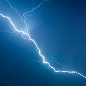 Maltempo in Lombardia: 40 mila fulmini, raffiche a 90 km/h e oltre 150 mm di pioggia in tre giorni