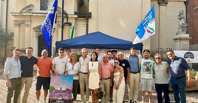Busto, FdI in piazza: «Sul candidato sindaco serve un’accelerata. I vannacciani? Non ci fanno paura» Busto, FdI in piazza: «Sul candidato sindaco serve un’accelerata. I vannacciani? Non ci fanno paura»