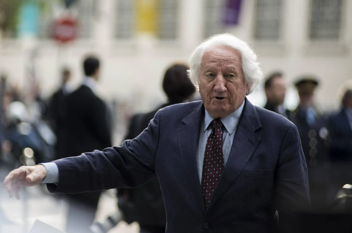 Addio a Giorgio Forattini, il re della satira con le vignette in prima pagina Addio a Giorgio Forattini, il re della satira con le vignette in prima pagina