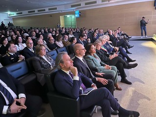 Alcuni momenti della celebrazione a Ville Ponti per il 174esimo anniversario della festa della Polizia di Stato