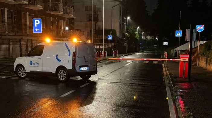 Piano anti-allagamento in funzione nella notte