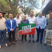 La bandiera di Forza Italia torna a sventolare in Consiglio a Busto: «La maggioranza si rafforza»