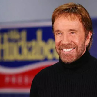 È morto Chuck Norris, star dei film d’azione: l’attore aveva 86 anni