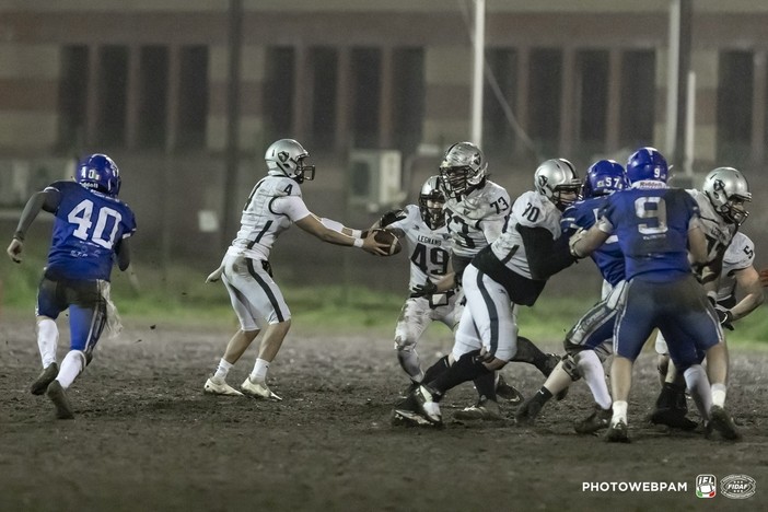 Football americano, Frogs Legnano di nuovo vincenti a Bologna