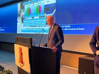 Alcuni momenti della celebrazione a Ville Ponti per il 174esimo anniversario della festa della Polizia di Stato