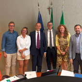I consiglieri regionali Lega a margine della seduta di oggi (da sinistra: Riccardo Vitari, Alessandra Cappellari, Mauro Piazza, Giovanni Malanchini, Silvia Scurati, Emanuele Monti) I consiglieri regionali Lega a margine della seduta di oggi (da sinistra: Riccardo Vitari, Alessandra Cappellari, Mauro Piazza, Giovanni Malanchini, Silvia Scurati, Emanuele Monti)