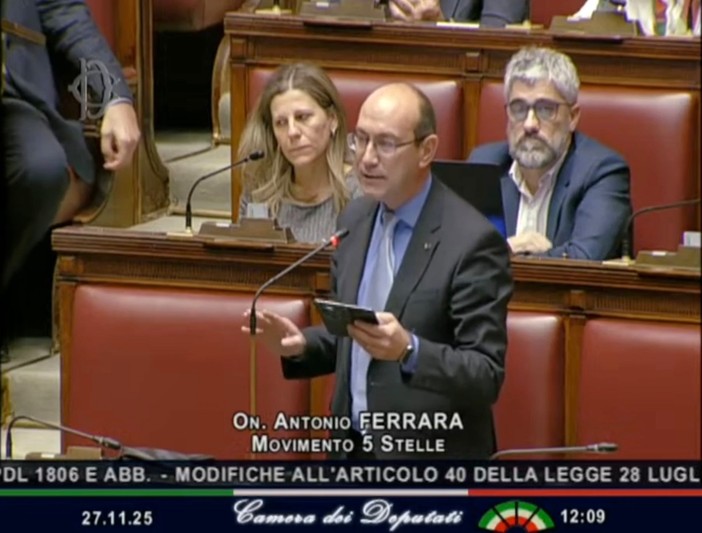 Ferrara (M5S): «Lago di Varese trattato come grande lago? Scelta politica, non scientifica»