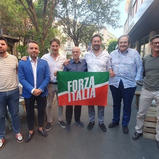 La bandiera di Forza Italia torna a sventolare in Consiglio a Busto: «La maggioranza si rafforza»