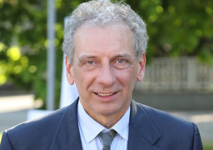 Il bimbo caduto dalla finestra a Samarate sta meglio: «Potrebbe essere dimesso presto, un miracolo pasquale»