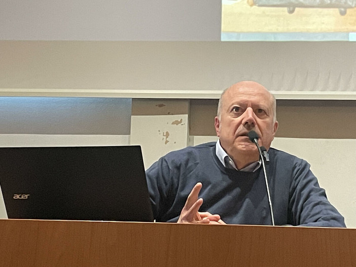 Il relatore Aldo Greco Il relatore Aldo Greco