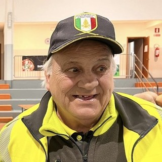 Giacomino Ferrario e l'incendio domato dell'auto: «Il mio primo intervento da quando sono in pensione»