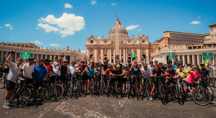 GIUBILEO. Il sudore ripaga: i nostri giovani in bici fino a Roma, tra fatica, lacrime e meraviglia