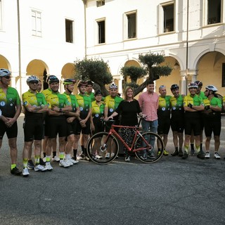 VIDEO. Da Busto ad Assisi pedalando per la sicurezza: «La strada è di tutti, basta con la guerra tra automobilisti e ciclisti»