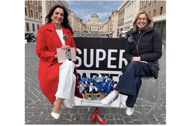 Maria Chiara Gadda con la giornalista Safiria Leccese Maria Chiara Gadda con la giornalista Safiria Leccese