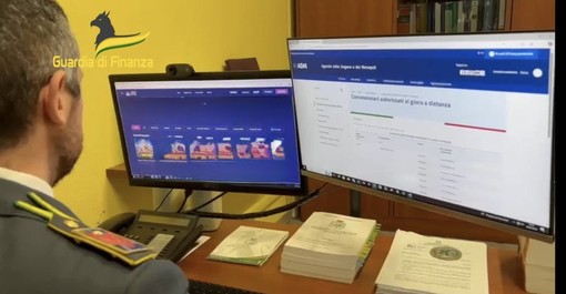 Cinquanta siti di scommesse online non autorizzati oscurati dalla Guardia di Finanza, evasi canoni per 350 milioni