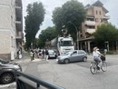 Incidente tra Tir e auto in viale Alfieri