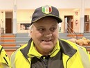 Giacomino Ferrario e l'incendio domato dell'auto: «Il mio primo intervento da quando sono in pensione» Giacomino Ferrario e l'incendio domato dell'auto: «Il mio primo intervento da quando sono in pensione»