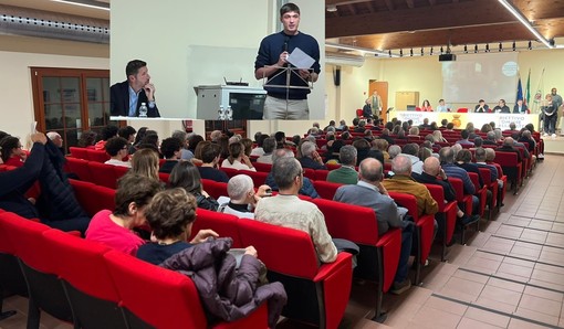 VIDEO. «La città ai cittadini»: grande partecipazione alle Scuderie Martignoni per la presentazione del Manifesto Civico di Obiettivo Comune Gallarate VIDEO. «La città ai cittadini»: grande partecipazione alle Scuderie Martignoni per la presentazione del Manifesto Civico di Obiettivo Comune Gallarate