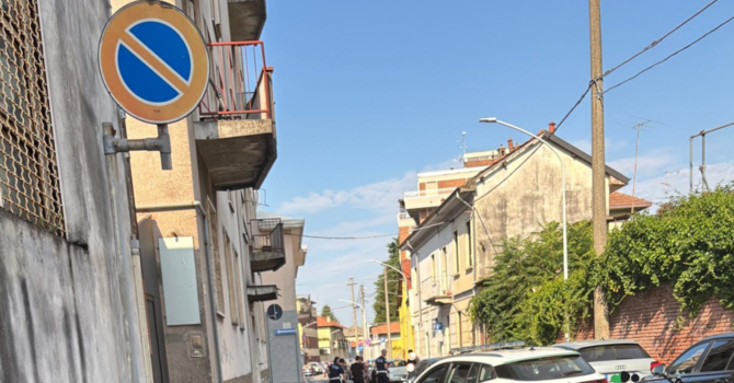 Busto, ciclista investita in via Muratori. Grande spavento per una 69enne