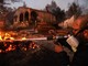 Una foto d'archivio di vigili del fuoco in Grecia
