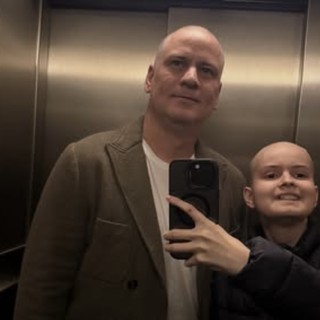 Il portiere si era rasato i capelli in segno di vicinanza al figlio - dal profilo Instagram