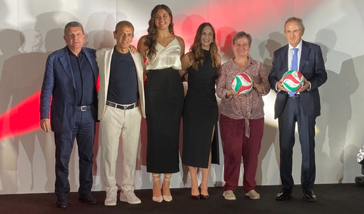 Da sinistra: Michele e Franco Forte, Emma Cagnin, Serena Scognamillo e i sindaci Cristina Borroni e Emanuele Antonelli