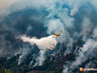 Alcune immagini dell'incendio pubblicata da OssolaNews.it Alcune immagini dell'incendio pubblicata da OssolaNews.it