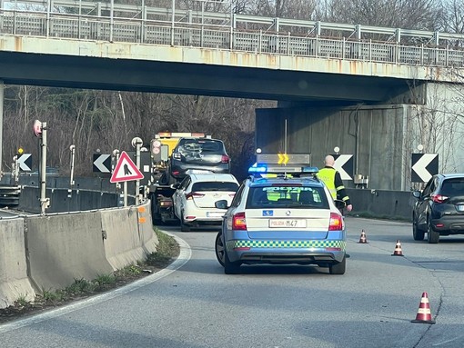 Incidente fra superstrada della Malpensa e A8, soccorsi in azione e code all’innesto