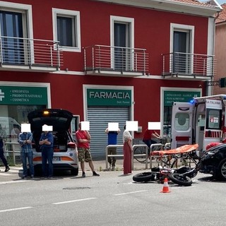 Scontro tra auto e moto in via Lonate a Busto: soccorsi due ragazzi