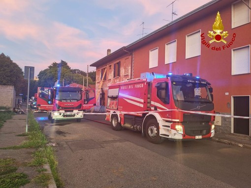 Fiamme a Borsano: incendio in un edificio in via Motta