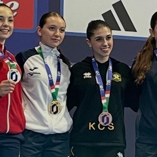 Sofia Zodda, prima da sinistra, alla premiazione dei Campionati nazionali