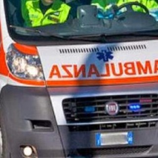 Incidente a Somma Lombardo: scontro tra auto e moto, ferito un ragazzo di 16 anni
