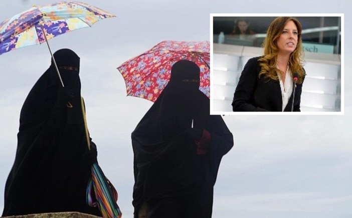 Niqab: Isabella Tovaglieri invoca una legge che lo vieti nei luoghi pubblici