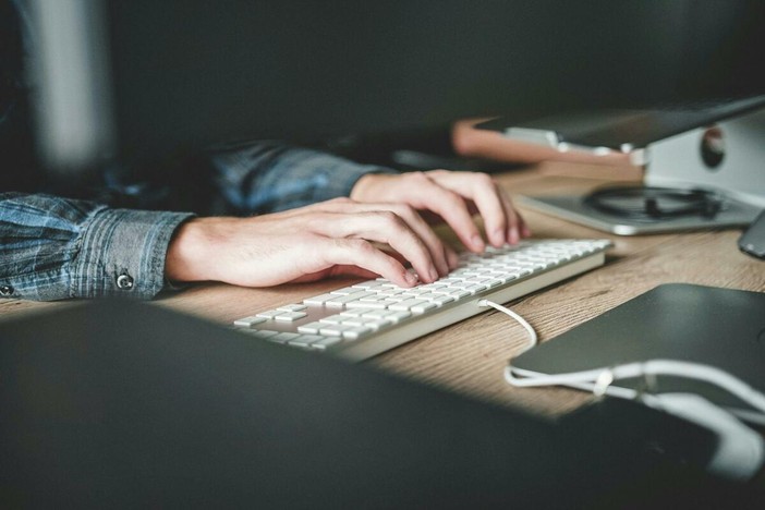 Password uguali per tutti i siti: il rischio invisibile per i risparmi e i dati personali