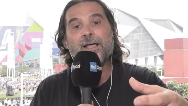 «Caro Lele Adani, adesso basta! I tuoi commenti sono insopportabili e faziosi» «Caro Lele Adani, adesso basta! I tuoi commenti sono insopportabili e faziosi»