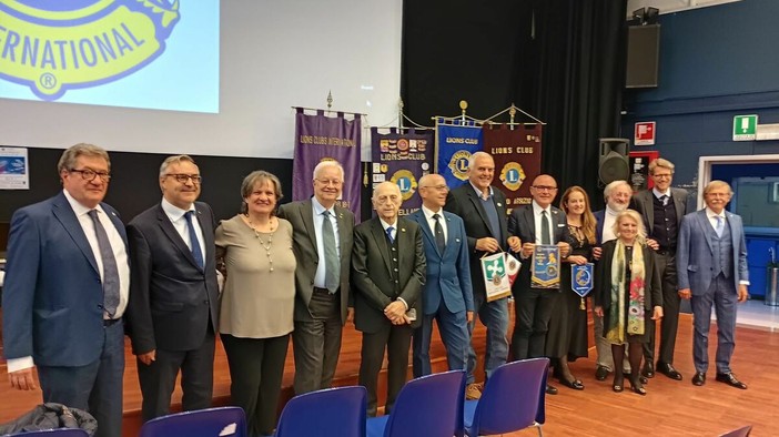 Lions Club del territorio e Ite Tosi insieme per una serata tra cultura, formazione e solidarietà Lions Club del territorio e Ite Tosi insieme per una serata tra cultura, formazione e solidarietà