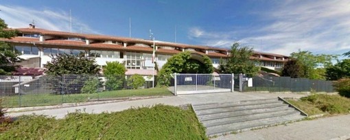 Serata bianca al liceo Tosi: seminari, confronto e condivisione tra studenti